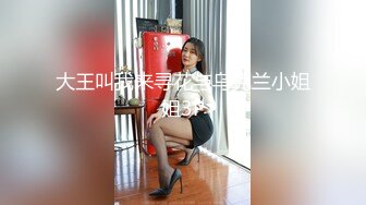 跟随抄底青春美少女 对蓝色情有独钟啊 不仅外面蓝 里面也蓝