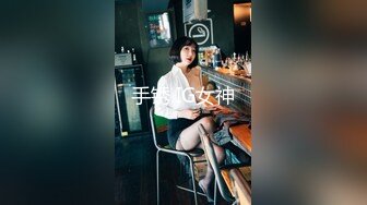 【外网精选】《稀缺??FC2流出》白丝网袜美腿 清纯派甜美可爱妹子 活力四射 暴力后入翘臀