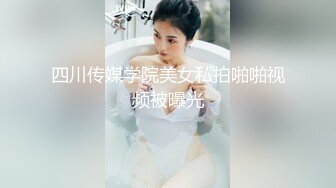   妖娆美少妇欧美风格跪着吃双屌，前后齐夹击，一顿后入猛如虎，撸射在肚子上