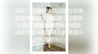 商场偷拍美女裙底风光❤️长裙靓女一直盯着镜头看白色内内超清上下通透长裙靓女独自逛街黑色半透明内内隐约露B