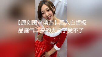 十一月外站流出女偷拍客潜入游泳场洗漱更衣室偷拍几个妹子淋浴